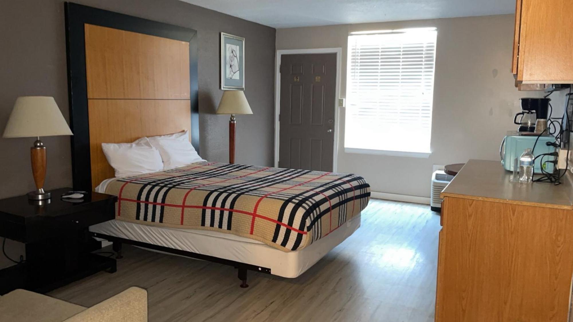 Apm Inn & Suites 马丁斯堡 外观 照片