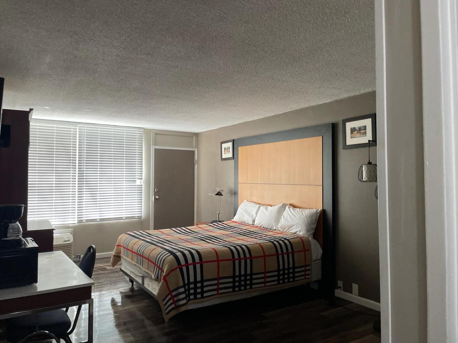 Apm Inn & Suites 马丁斯堡 外观 照片